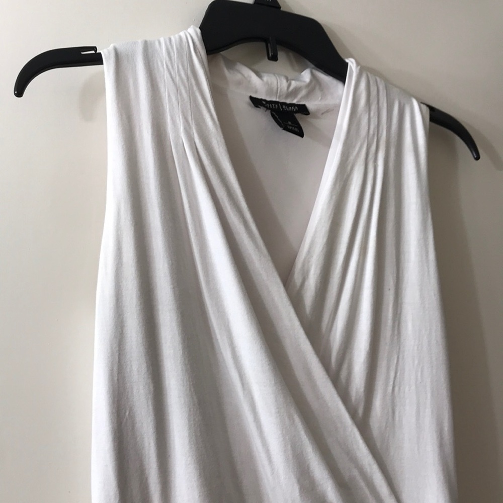 Fitted empire waist White House black market shirt